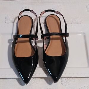 Stunning! Old Navy ⚜️ Patent Leather Sling Back Flat Shoe  9 Stunning!